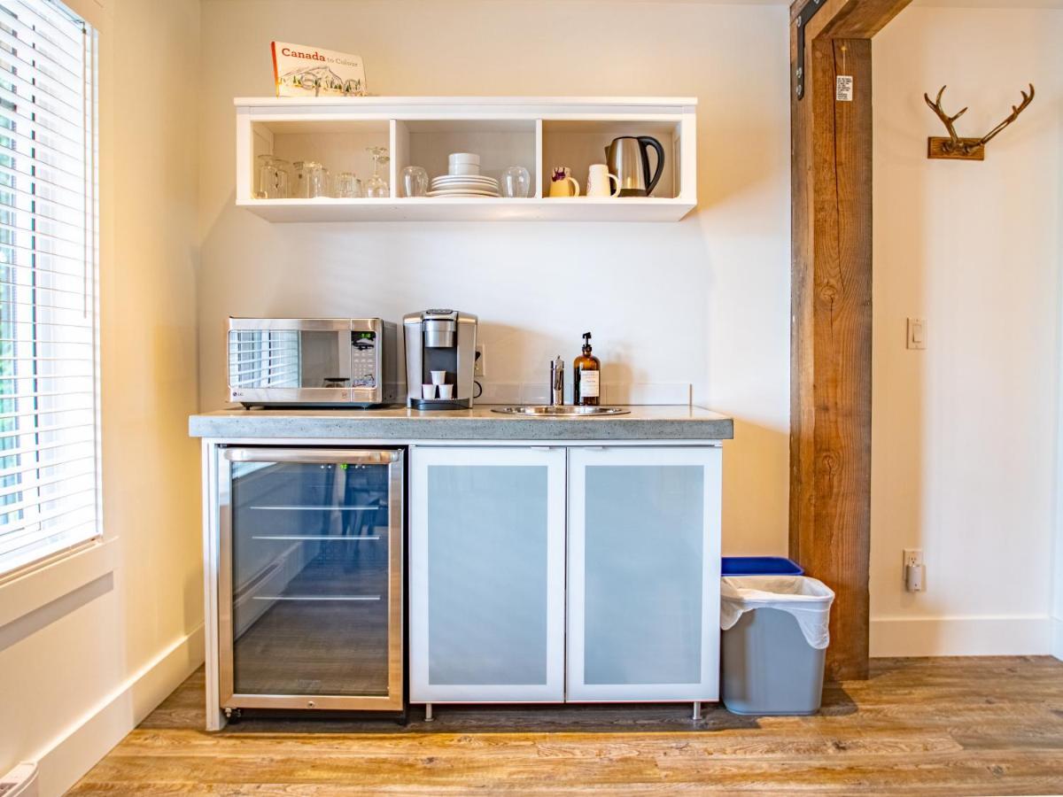 The Francis Boutique Inn Ucluelet Dış mekan fotoğraf