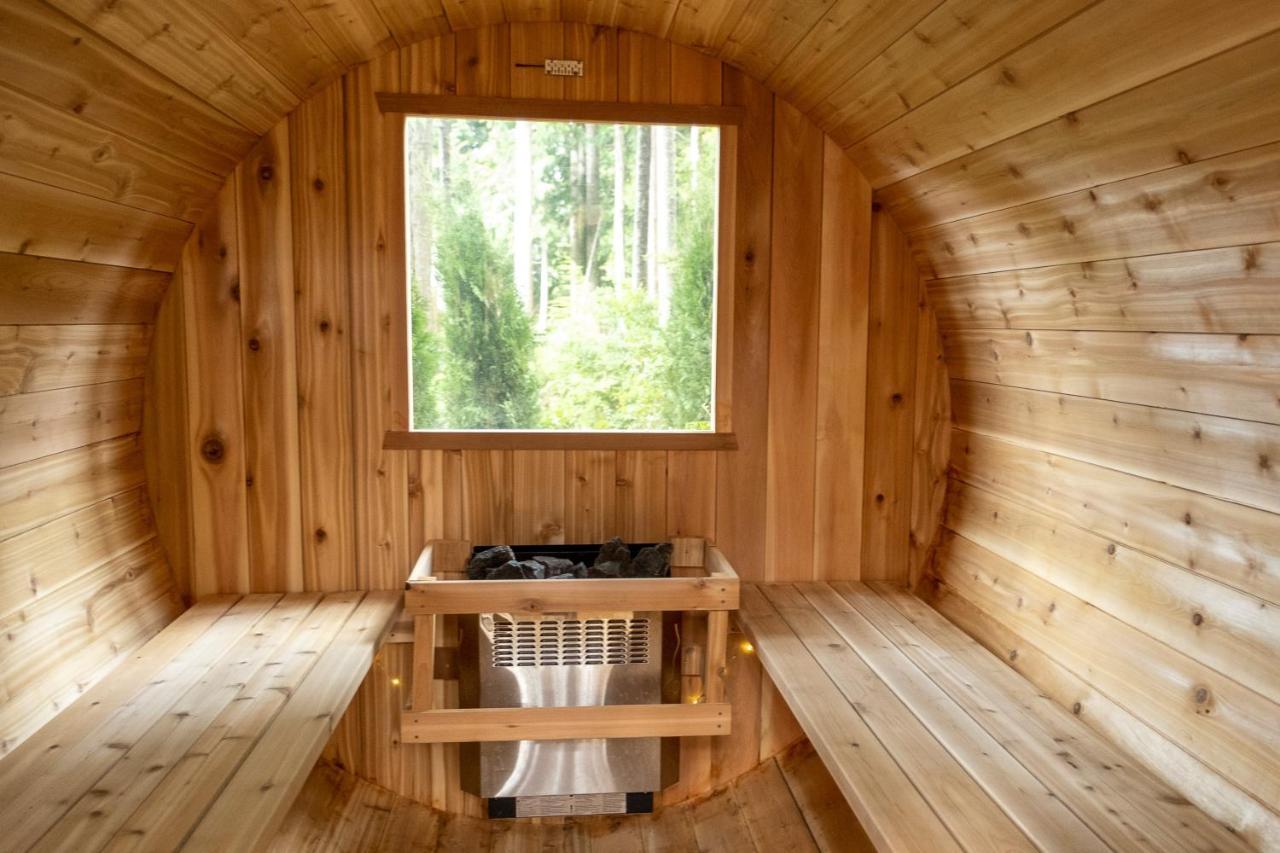 The Francis Boutique Inn Ucluelet Dış mekan fotoğraf