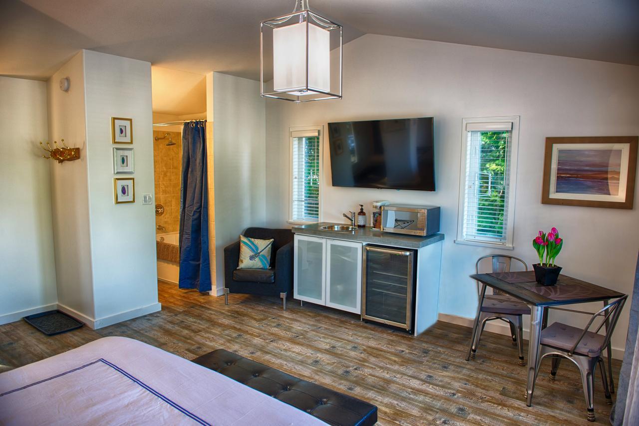 The Francis Boutique Inn Ucluelet Dış mekan fotoğraf